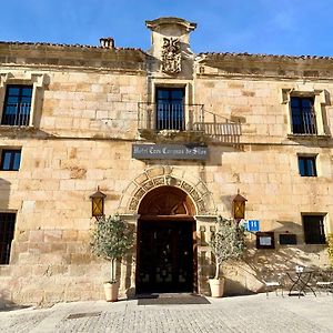 Hotel Tres Coronas de Silos